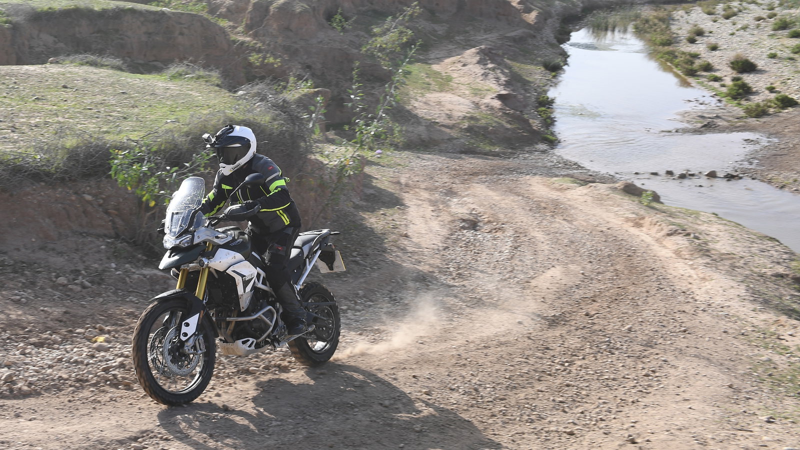 Triumph Tiger 900 Visordown Review